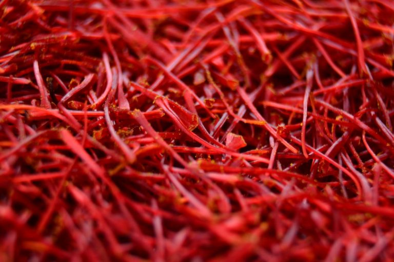 Saffron: Benefits, Flavour & How to Use It